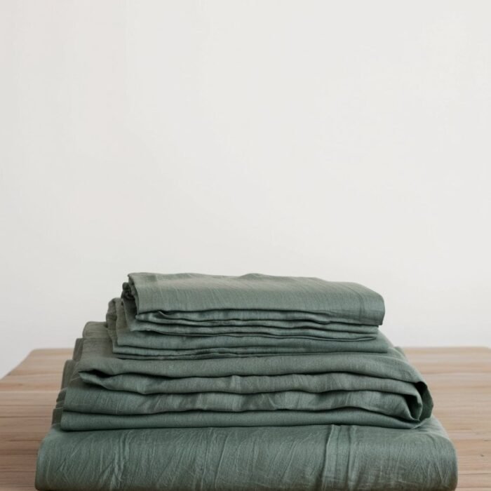 Komplet pościeli lnianej z poszewkami na poduszki - Bluestone